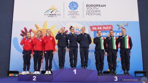 podium wag aa sfe00217 copia simone ferraro ph